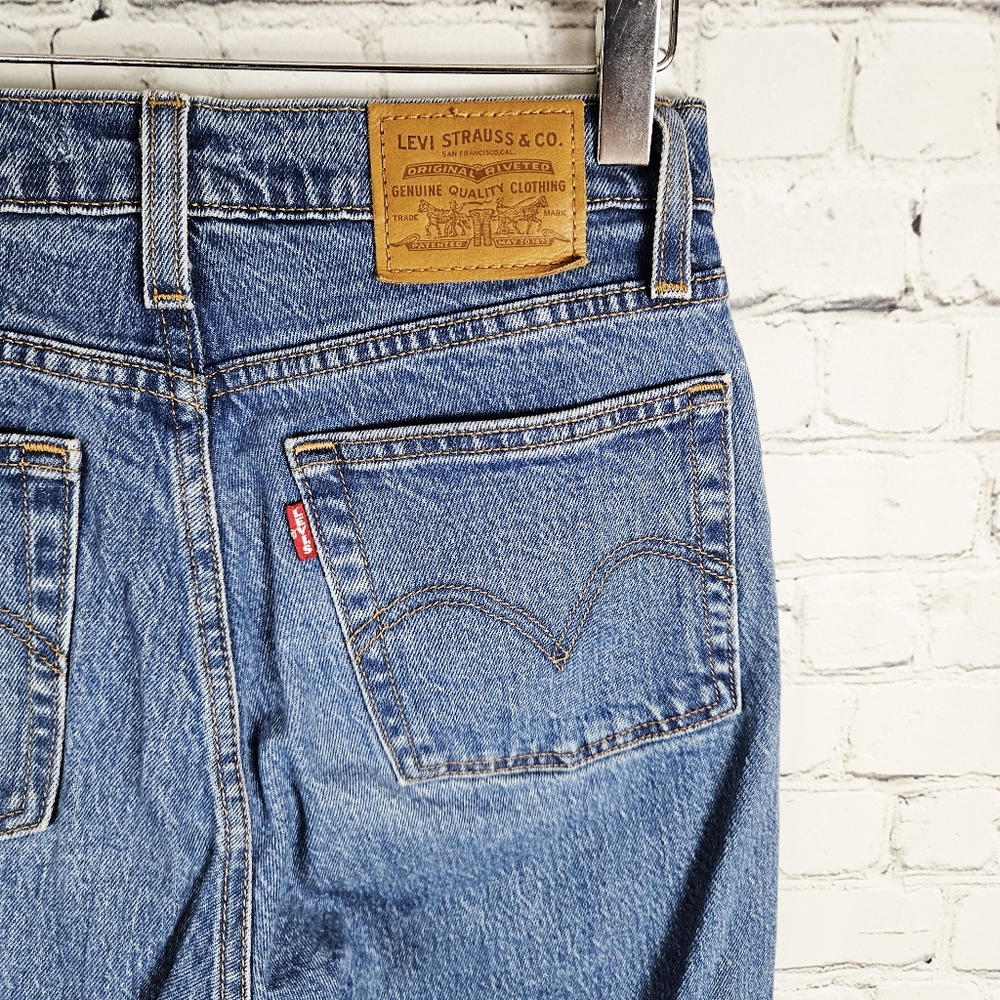 LEVI'S | Wedgie straight leg high rise button fly big "E" jeans